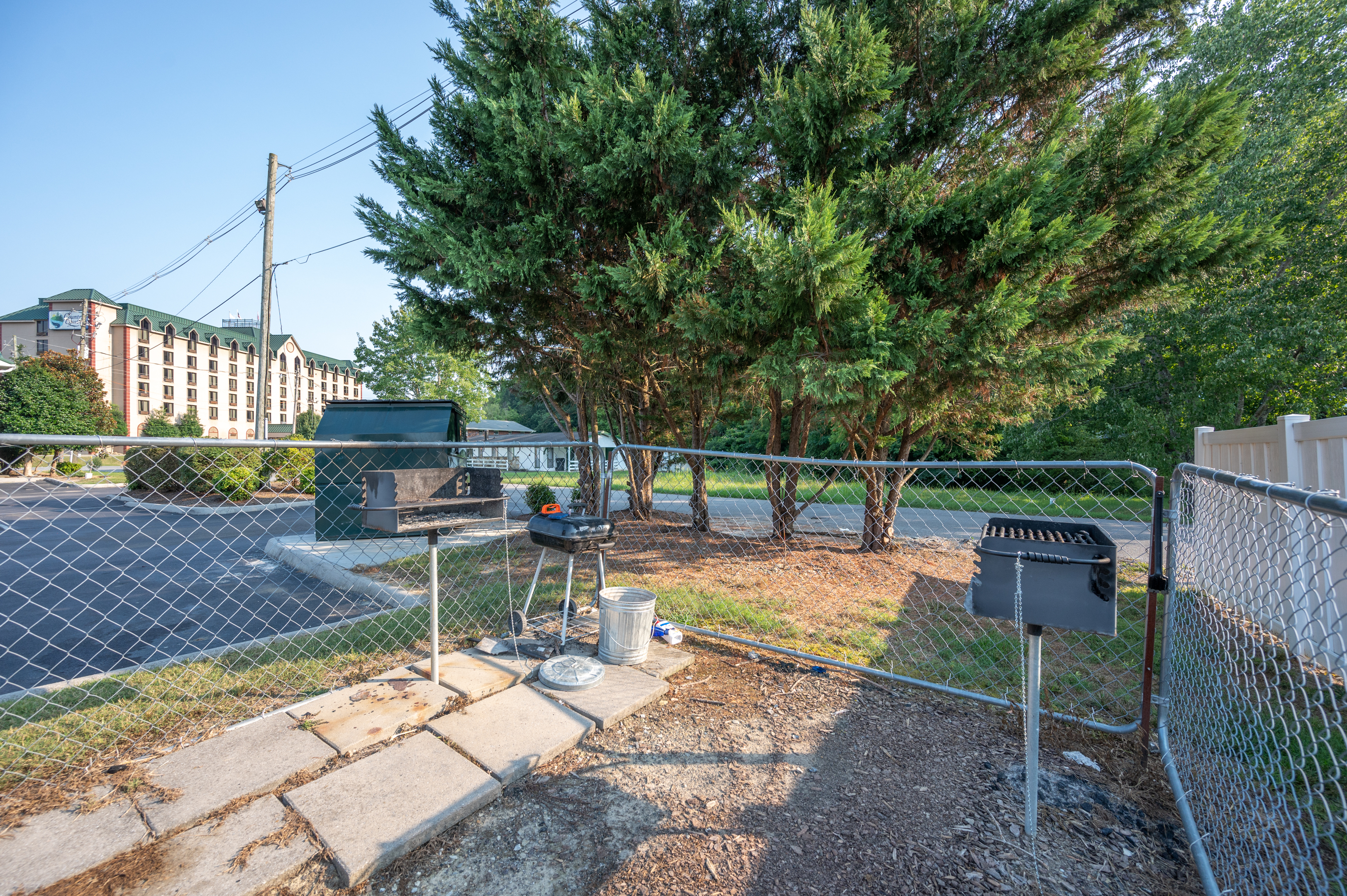 Shared Grill Area - Charcoal