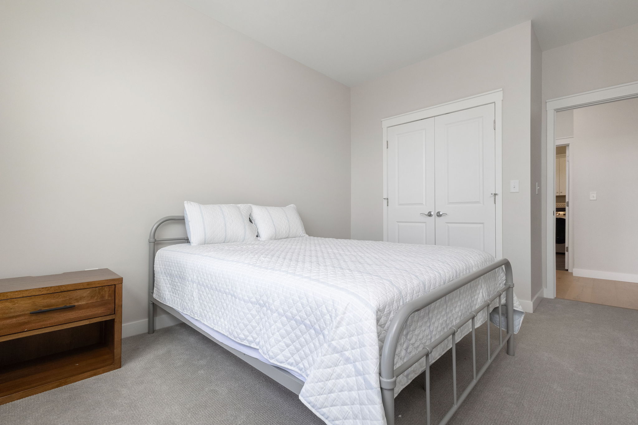 Queen Bedroom