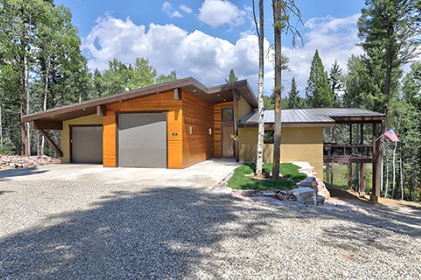 Luxury mountain home near skiing, golf, and hiking