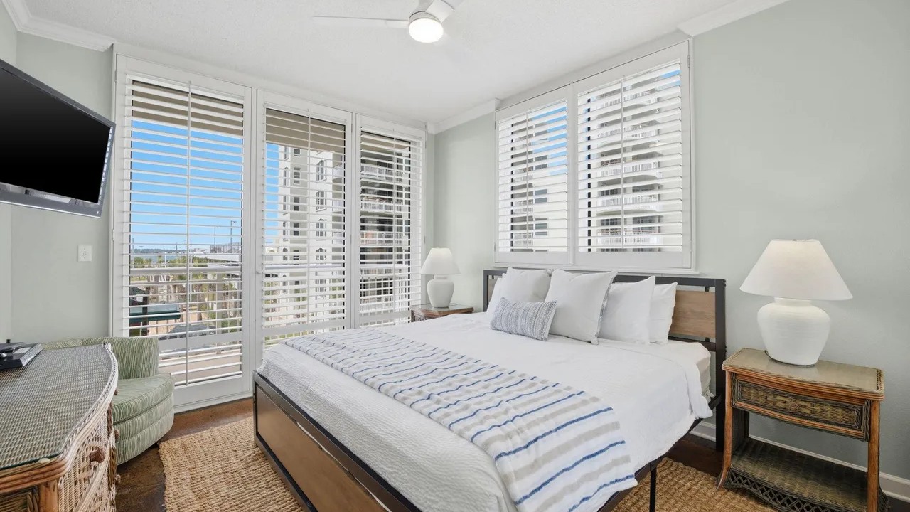 3rd Bdrm with Private Balcony