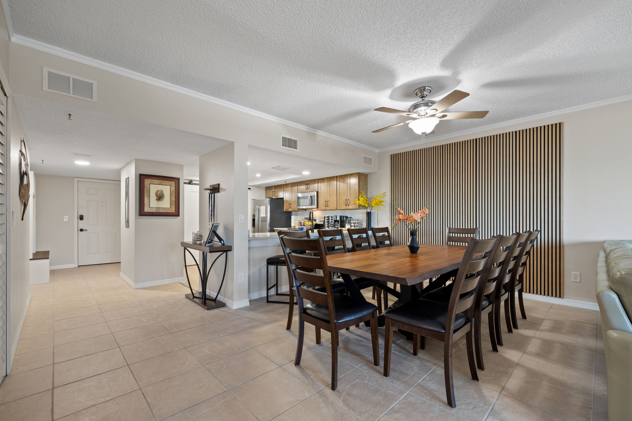 Dining room seating for 8 and Bar seating for additional 4. Total seating 12 people.