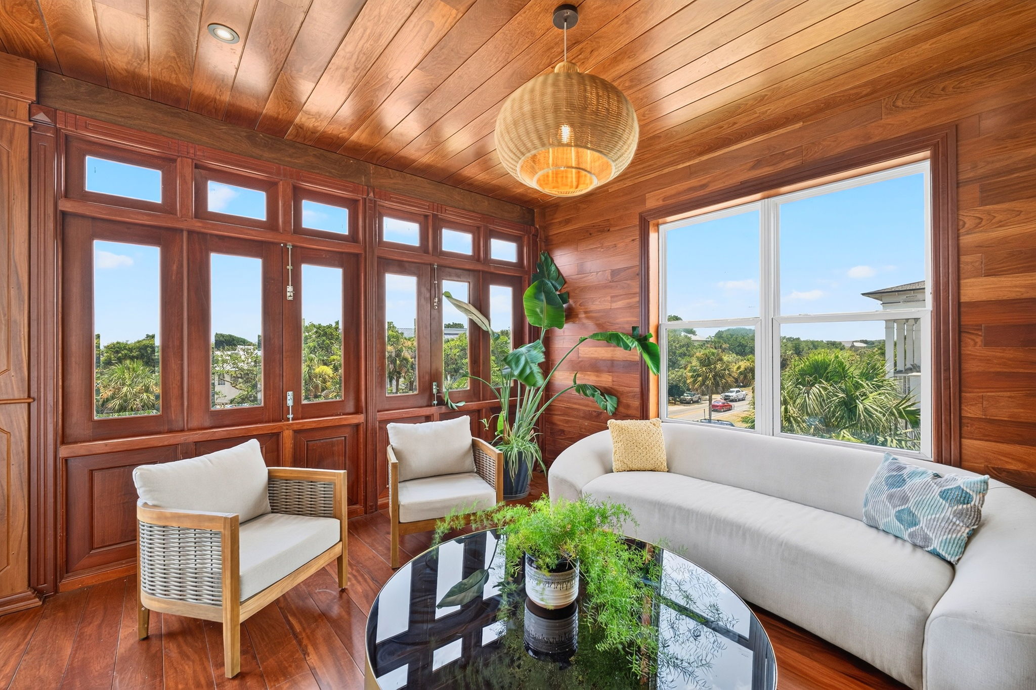 Side Porch Lounge | Rosewood Retreat | 2605 Palm Blvd, Isle of Palms, SC | IOP Escapes