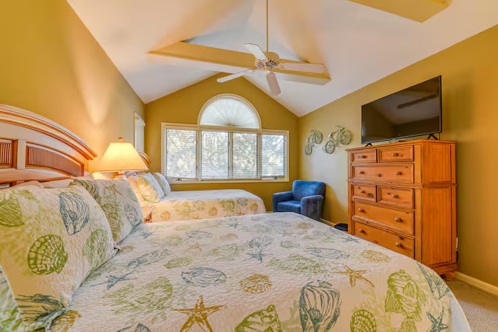 Double Queen Room