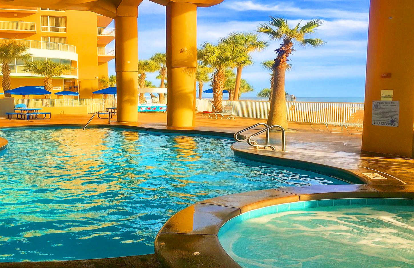 Hot Tub & Pool