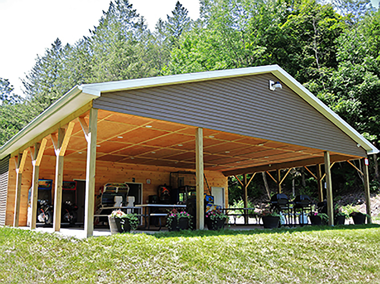 Covered Pavilion/game room/laundry room