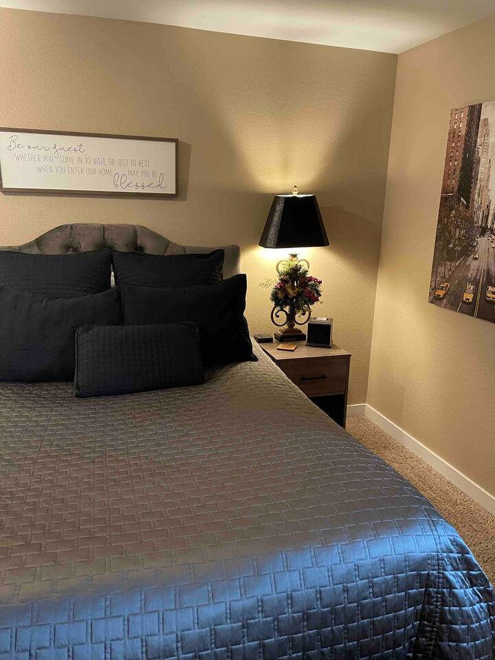 Primary bedroom with Queen bed and en suite