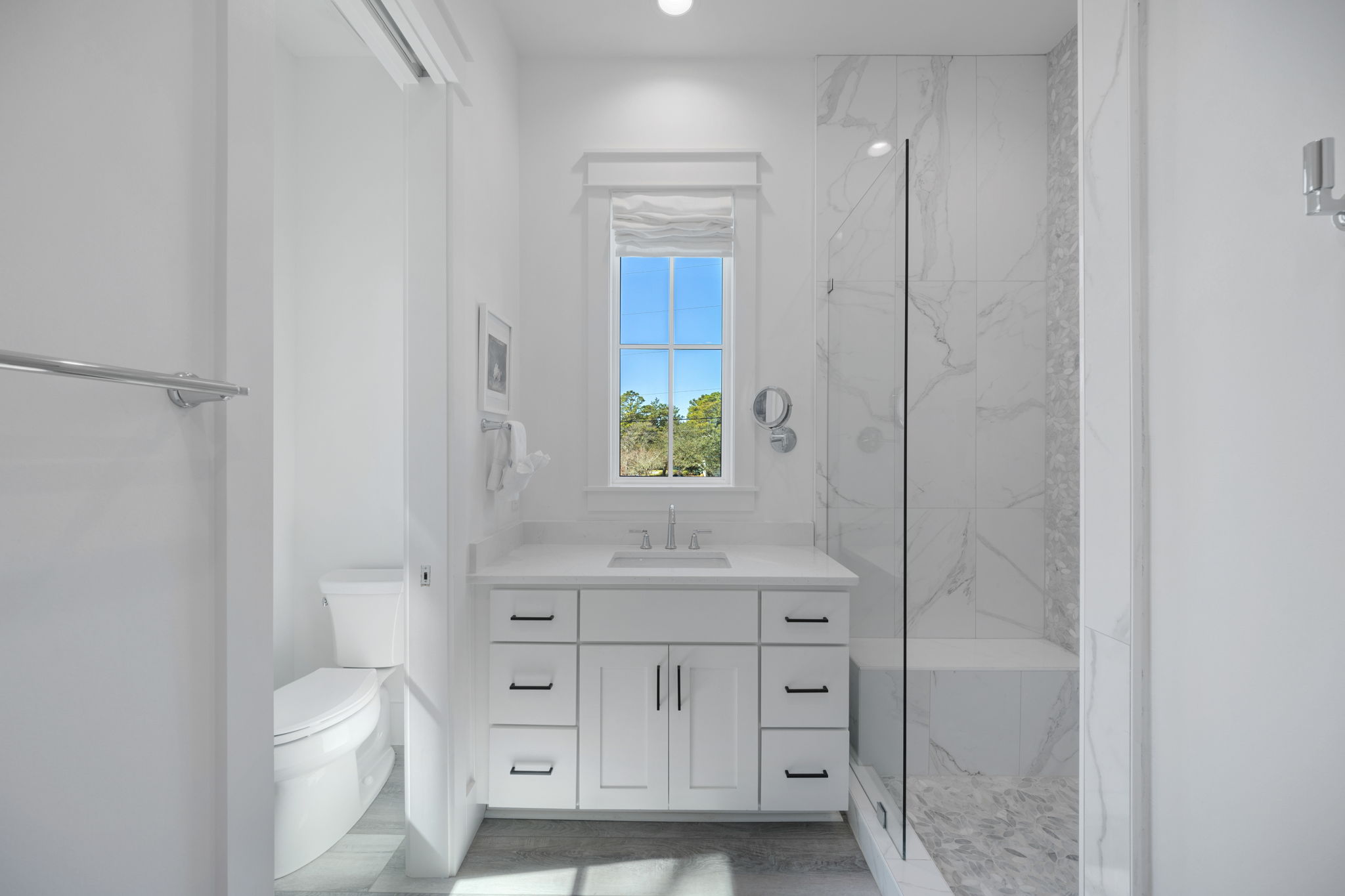 Ensuite bathoom with shower