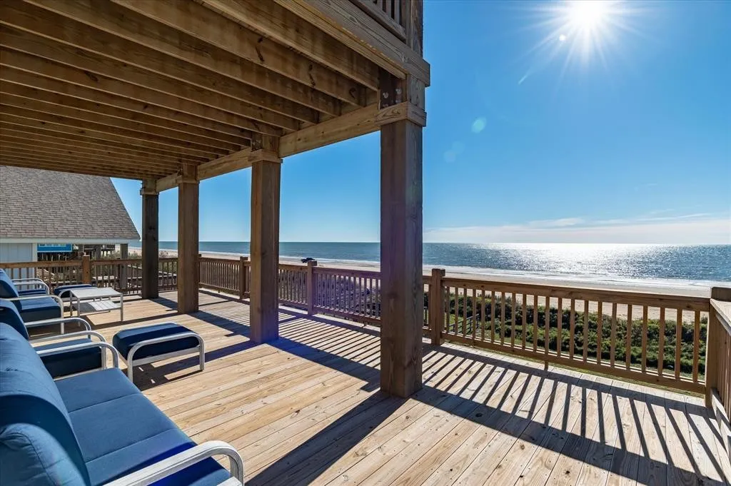 c4dbd35f0cfd4ba294cae8e5756f9fd6 | Beachhouse | Texas | TX | Vacation Homes | Galveston | Crystal Beach | Kokomo | Breezy Days | Beachfront Elegance | Sunrise Serenity | Southern Sands Property Management, LLC