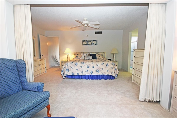 Master w/En Suite & Office Area