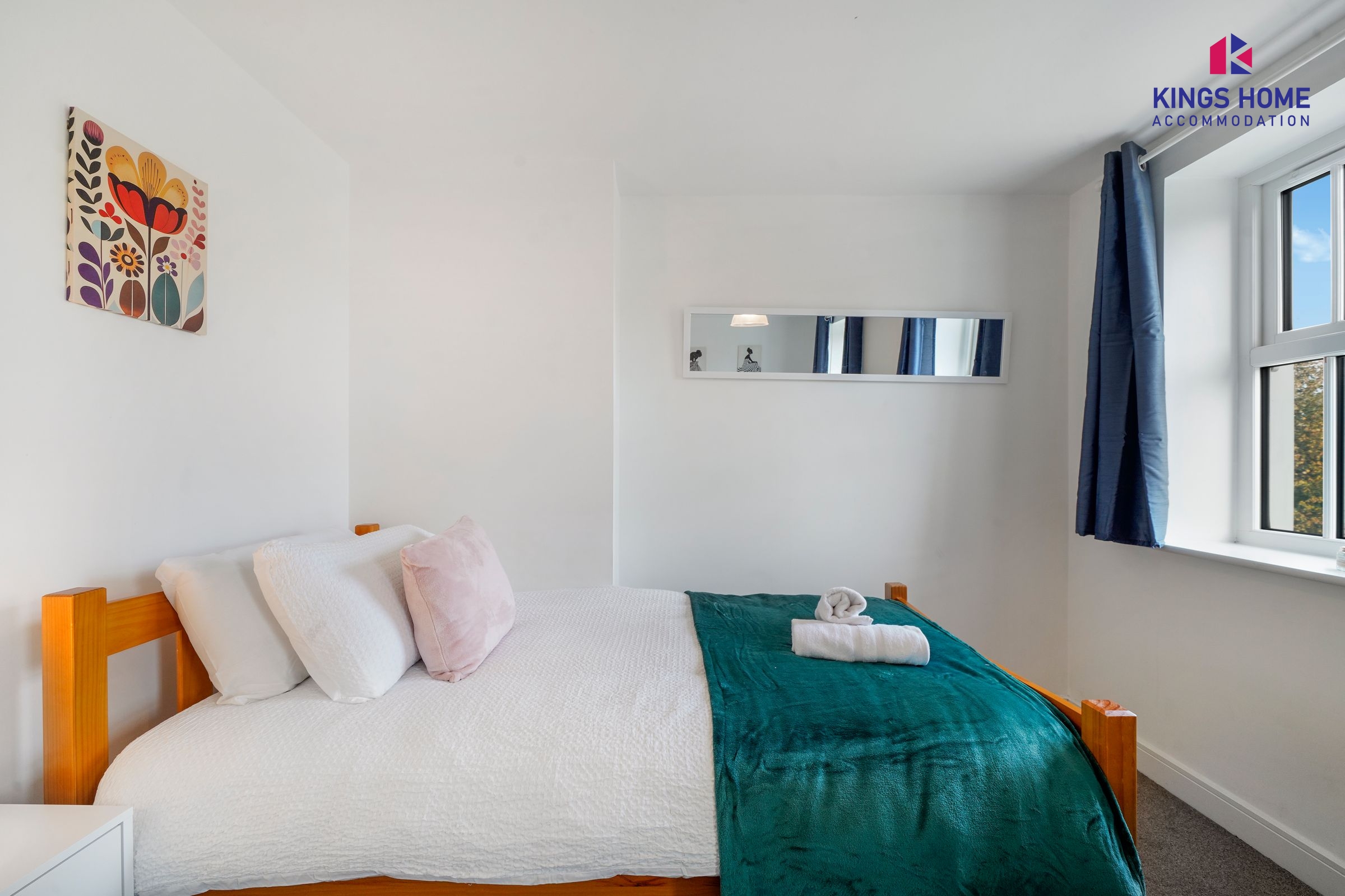 [Double bed]