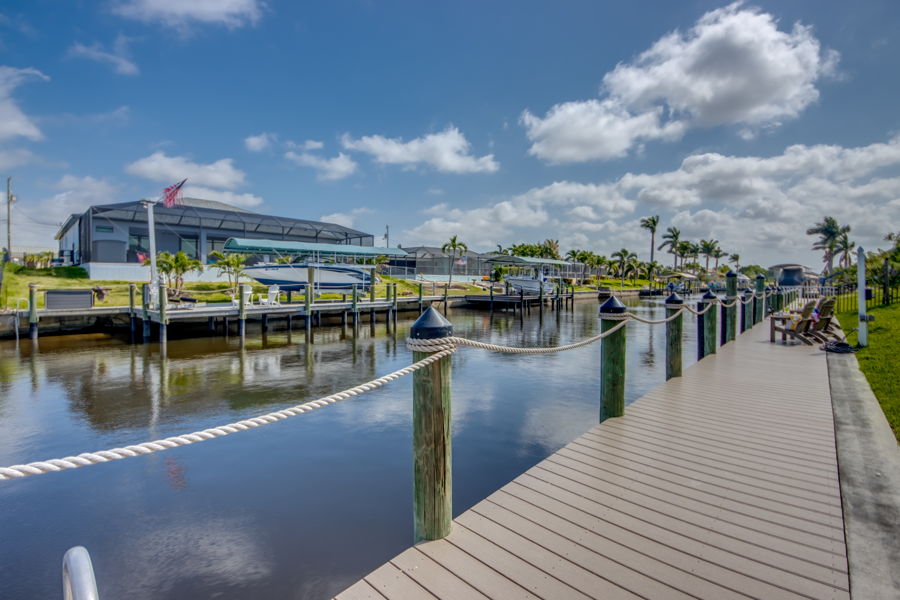 Villa 12 Spacious Beautiful Lanai, Pool, Bikes, Gulf Access. - Sue