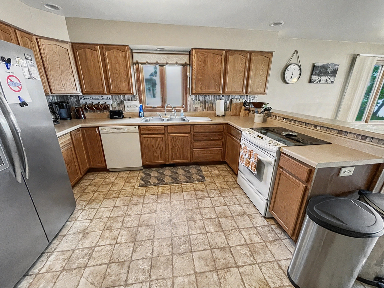 Kitchen - Upper Level Appliances
