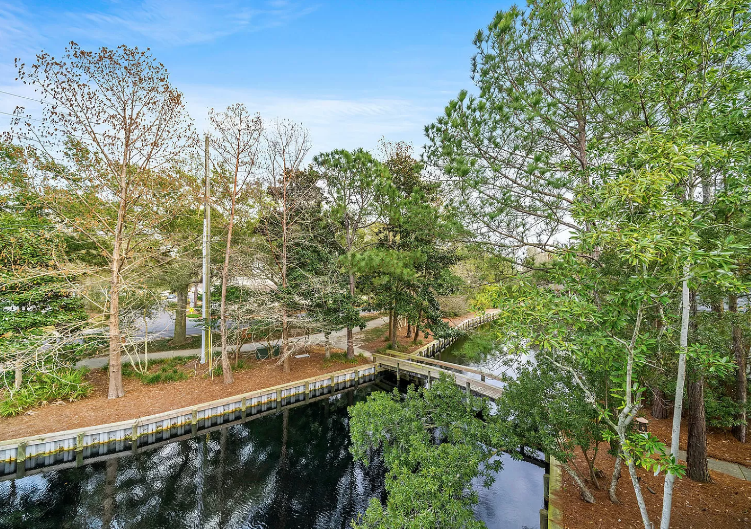 Stroll along the property grounds to discover numerous scenic oases.