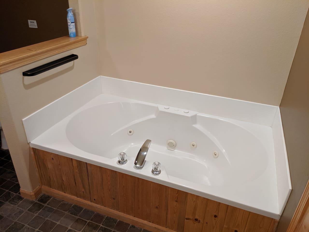 Large tub in master bath