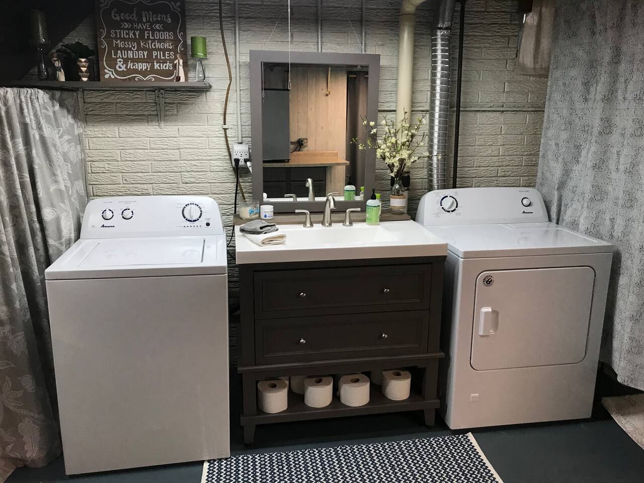 Vanity and washer/dryer