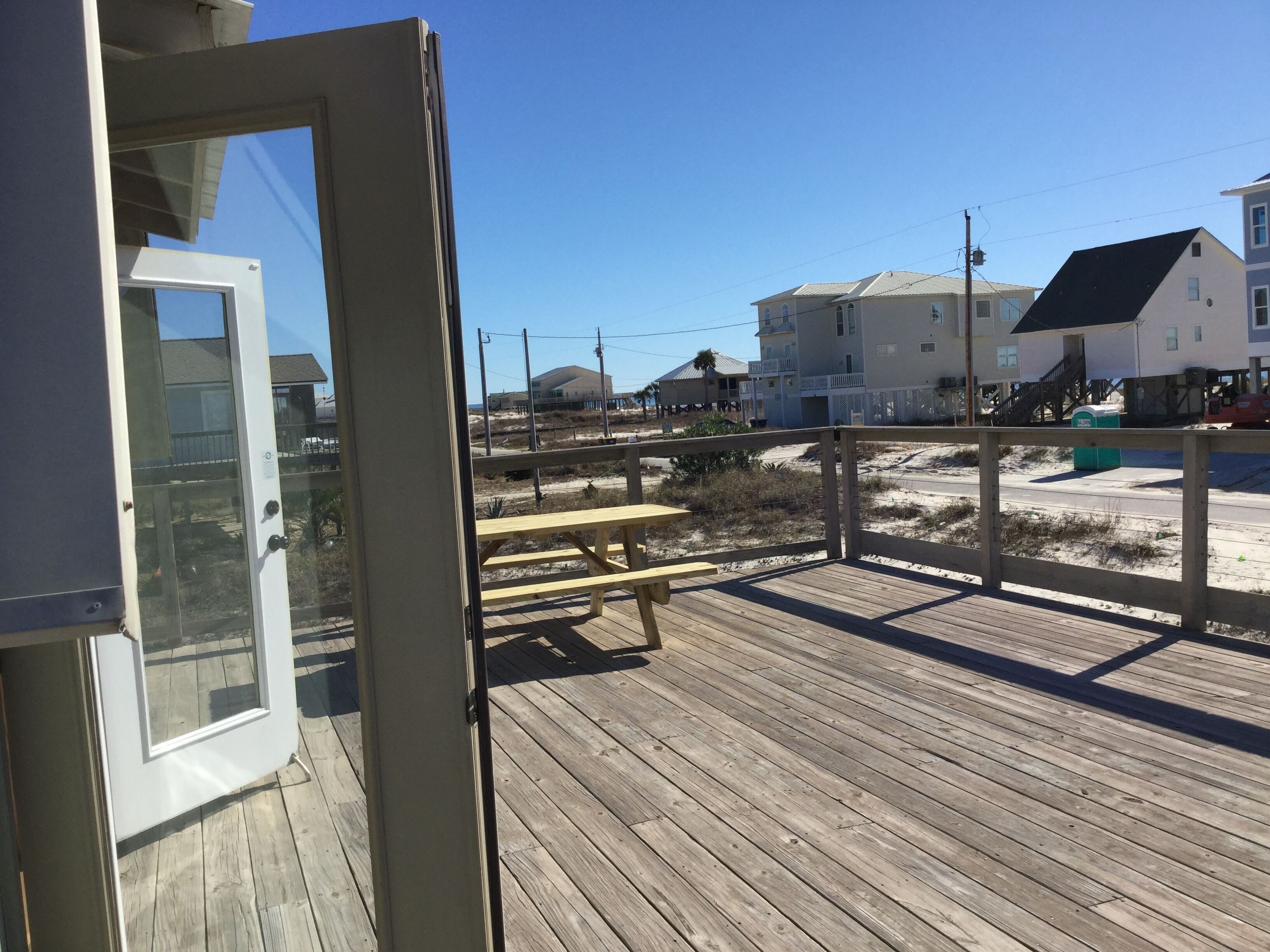 Picnic table on deck for your enjoyment.