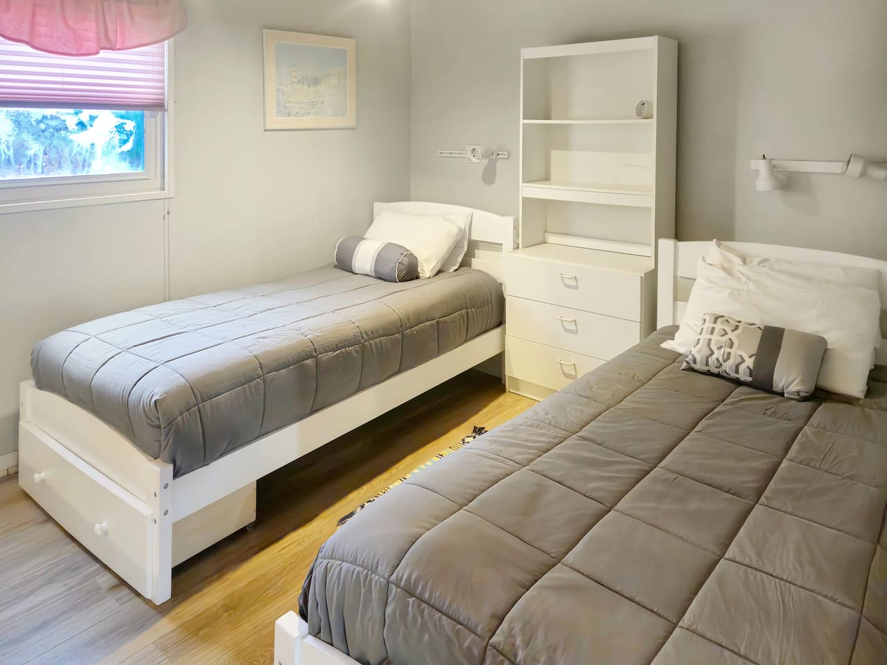 1st Floor twin bedroom!
