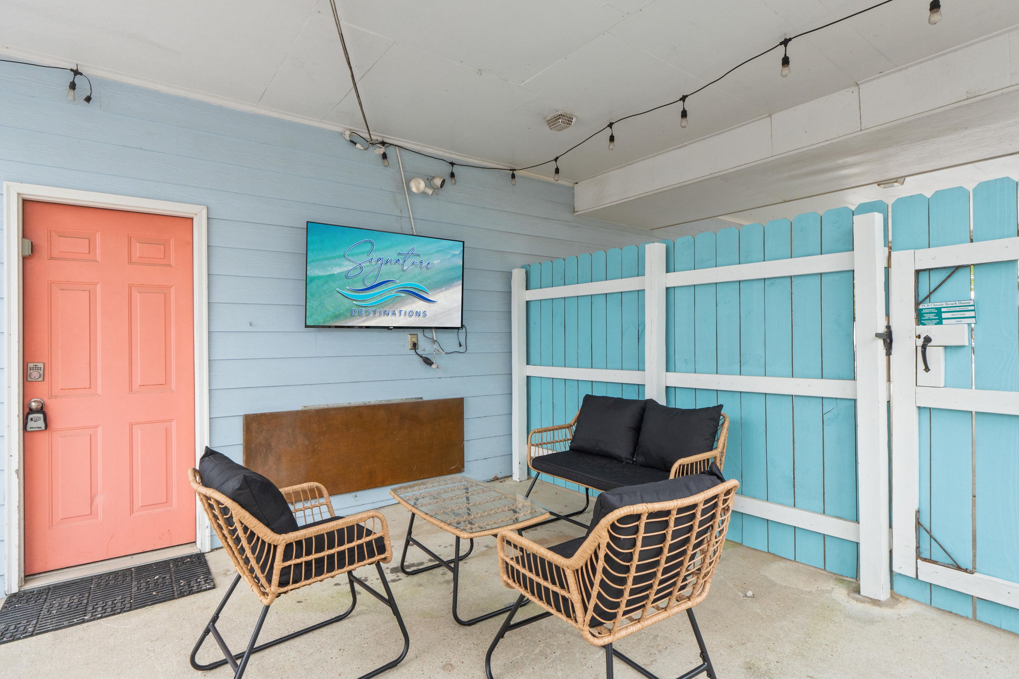 Outdoor Seating