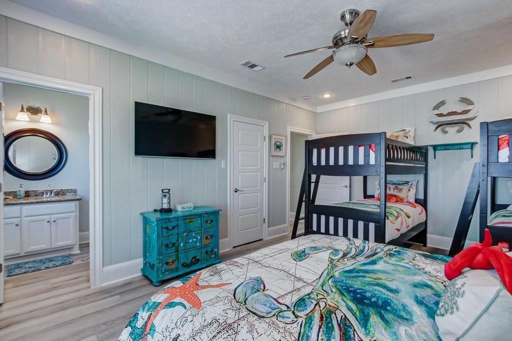 c664df26e135468e91a1c8e7b04d822f | Beachhouse | Texas | TX | Vacation Homes | Galveston | Crystal Beach | Kokomo | Breezy Days | Beachfront Elegance | Sunrise Serenity | Southern Sands Property Management, LLC