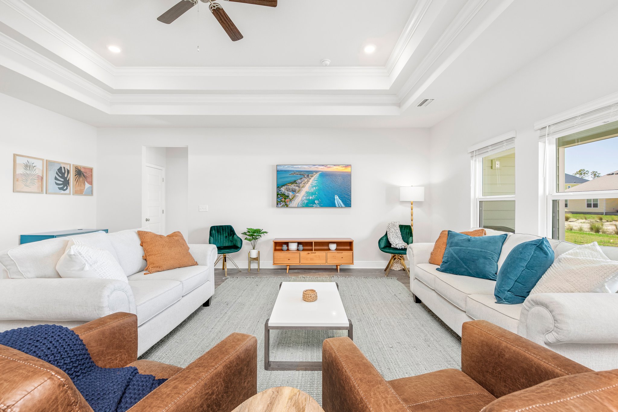 Well designed comfortable living space|desk for remote work