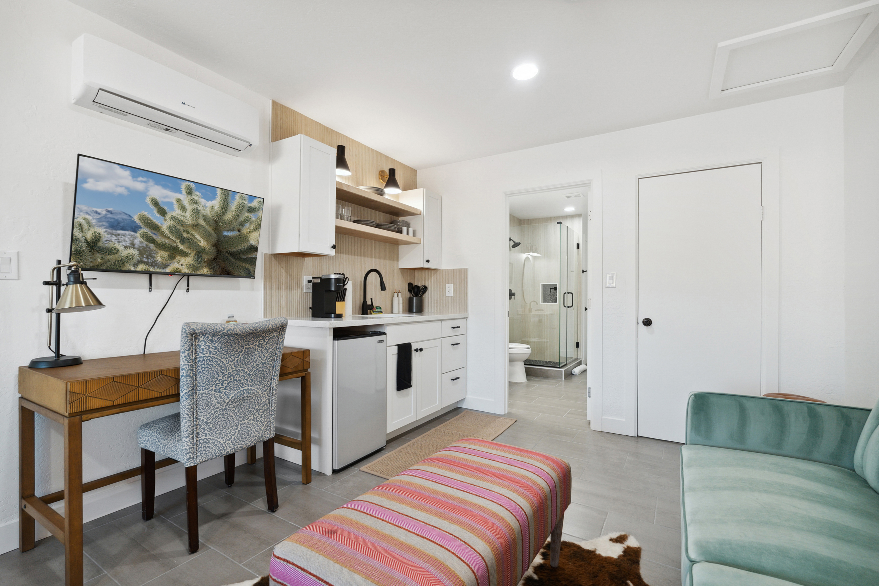 Newly Remodeled Studio | Minutes from Old Town