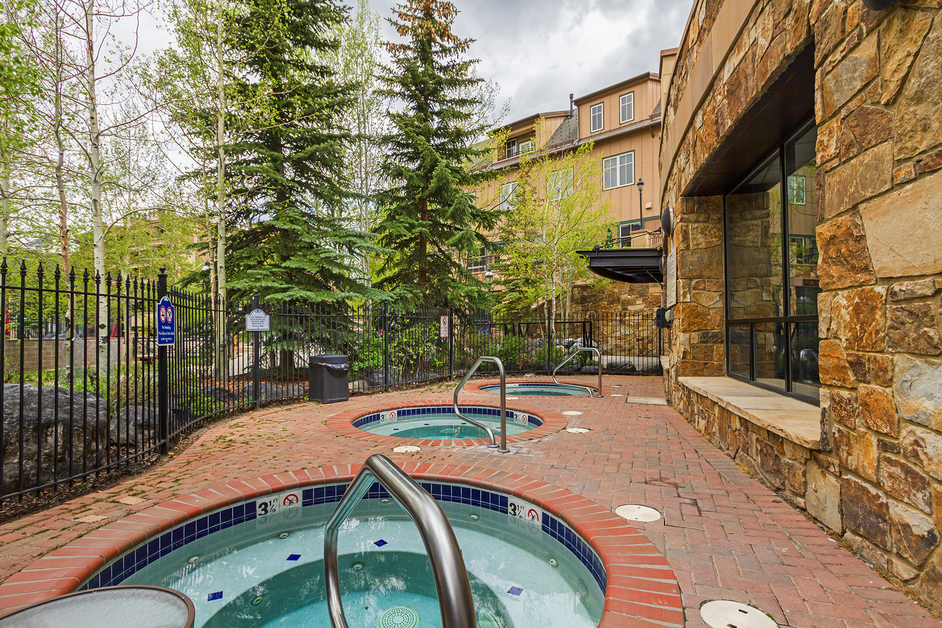 3 hot tubs outside fitness room