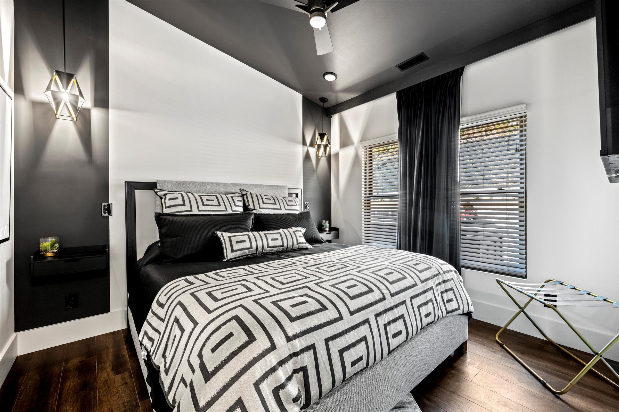 Rest and recharge with our high quality beddings at king bedroom!