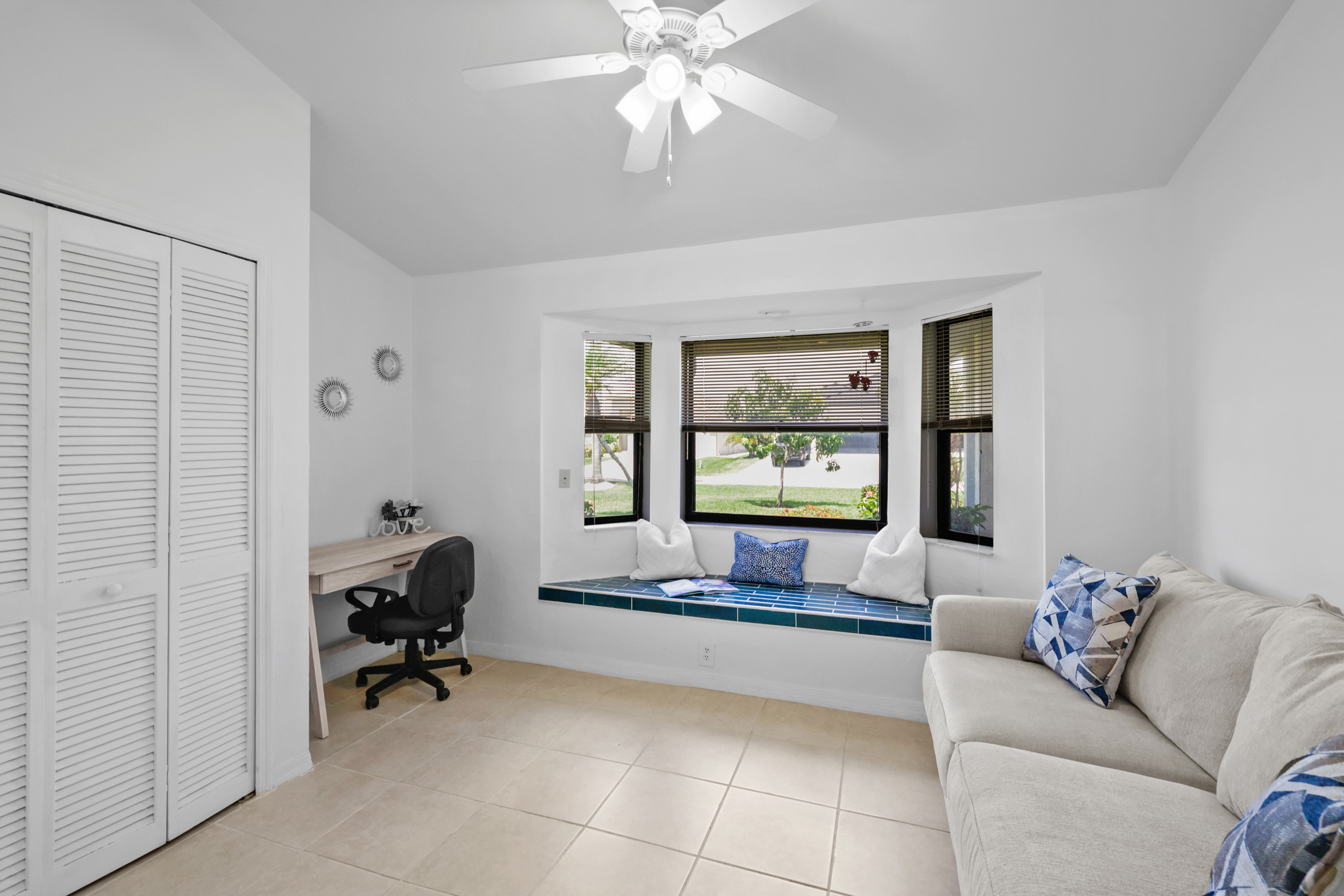 Work or relax in this peaceful workspace