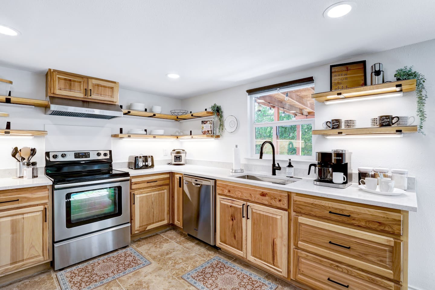 Kitchen with everything you need!