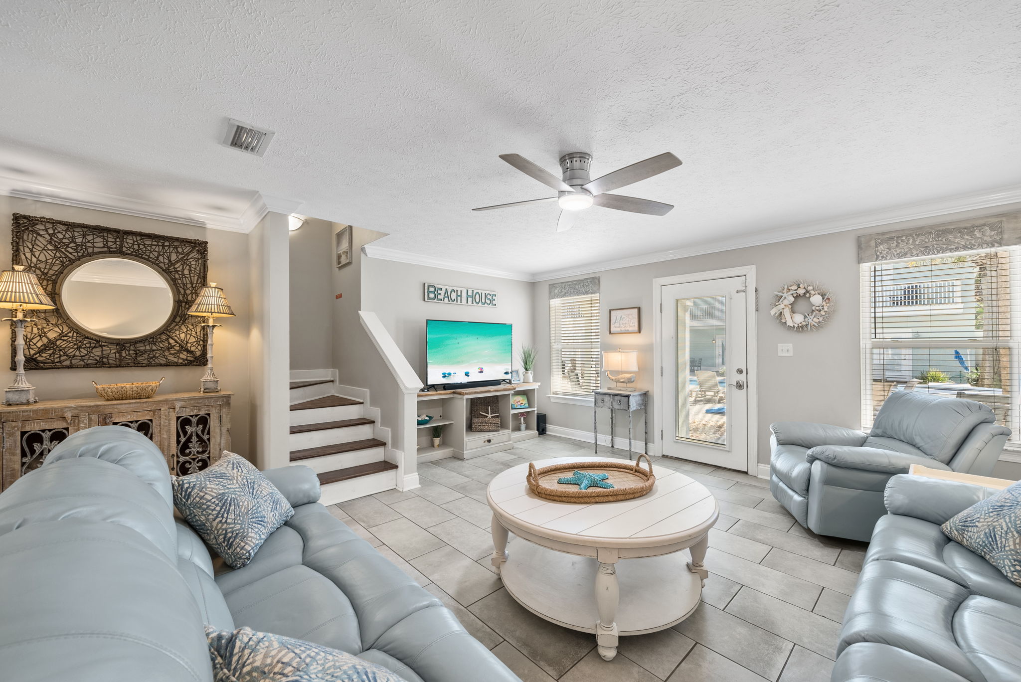 Large living room for evening games or conversations! 