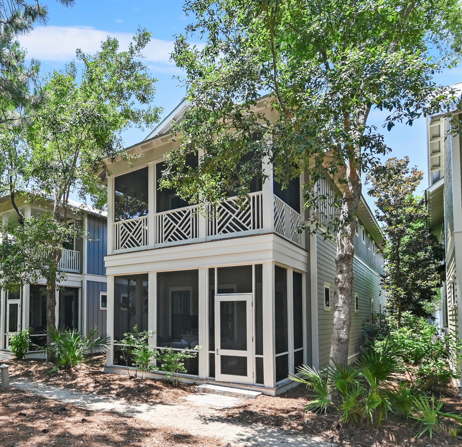 Welcome to Pocketful of Sunshine — a WaterColor retreat with Beach Club access and a 6-passenger golf cart included.