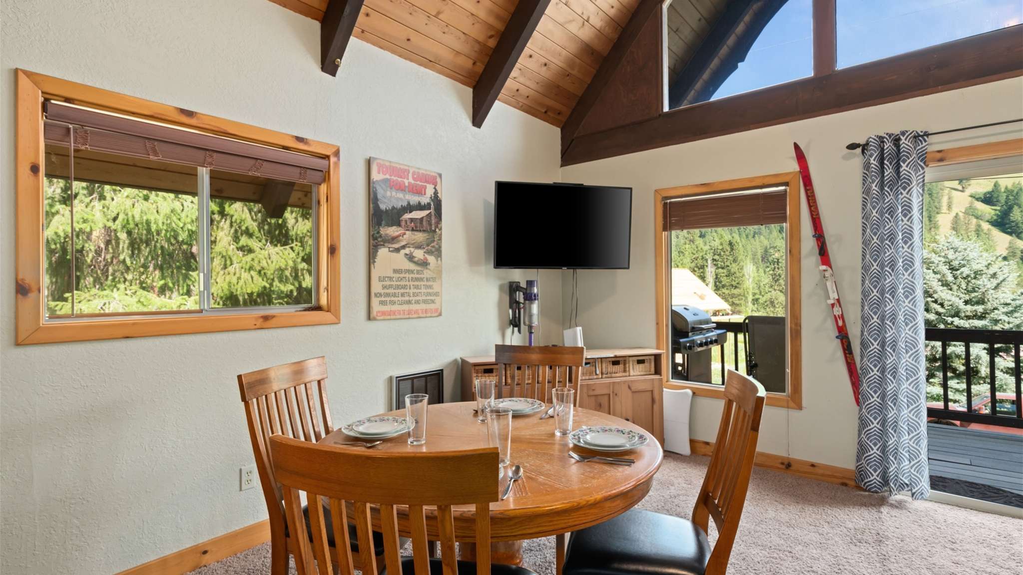 Dining area ideal for meals or board games with the family.