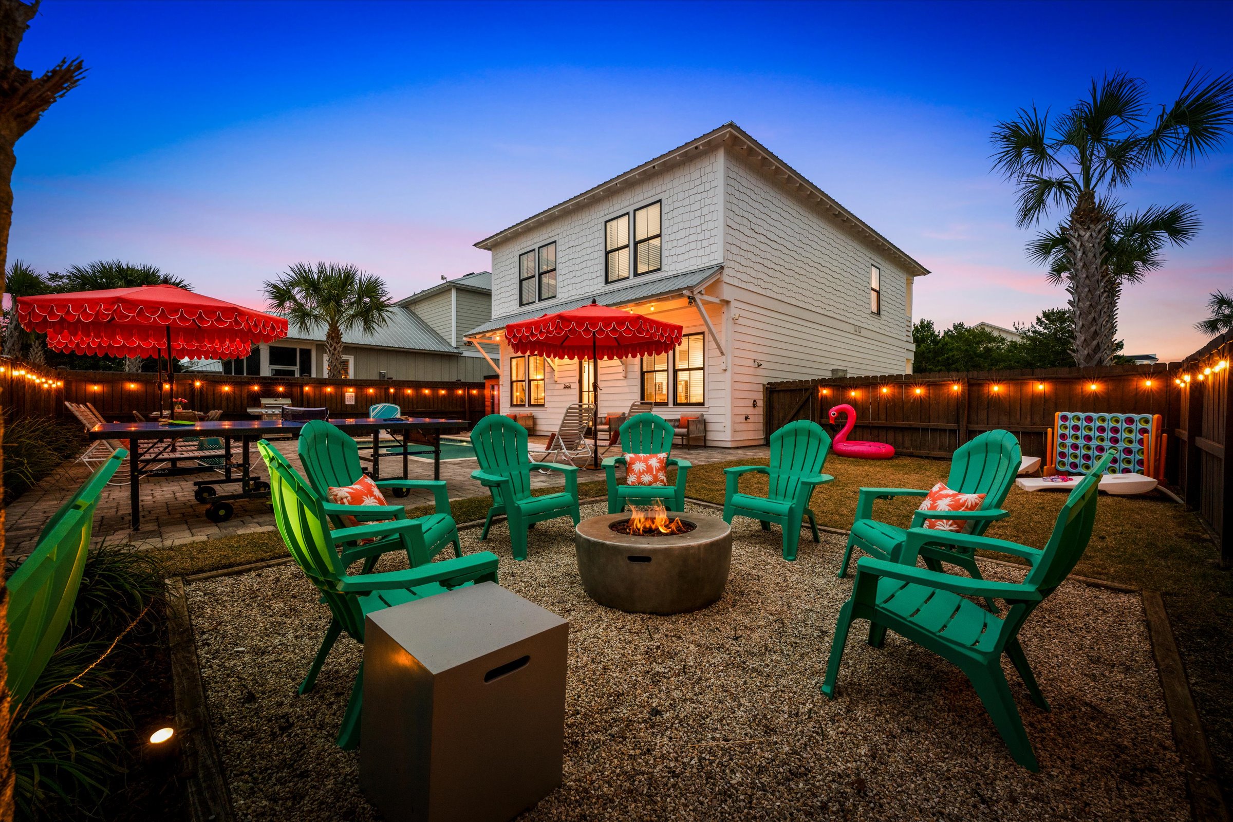 End the day around the fire pit with friends, stories, and warm Florida nights. The perfect way to wind down after a beach day.