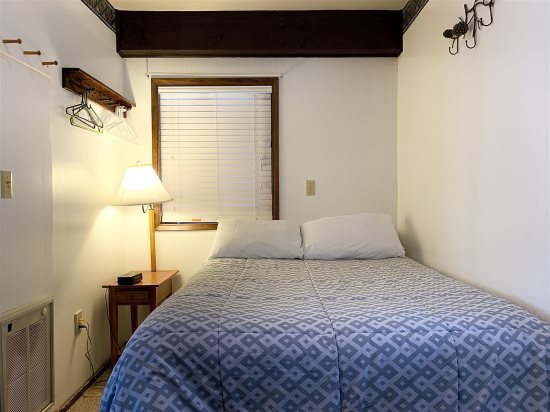 Full size bed