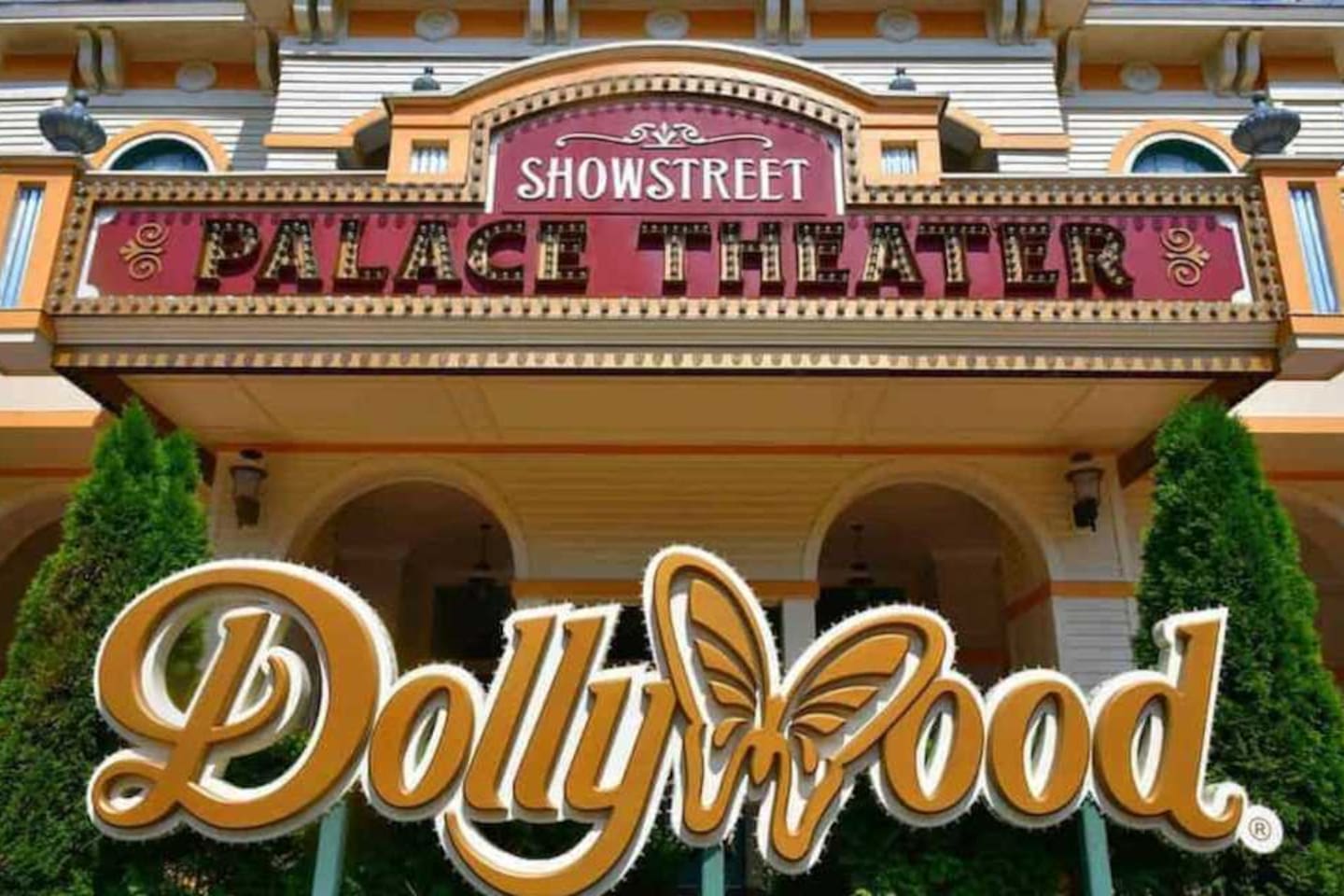 Dollywood 5 miles away!