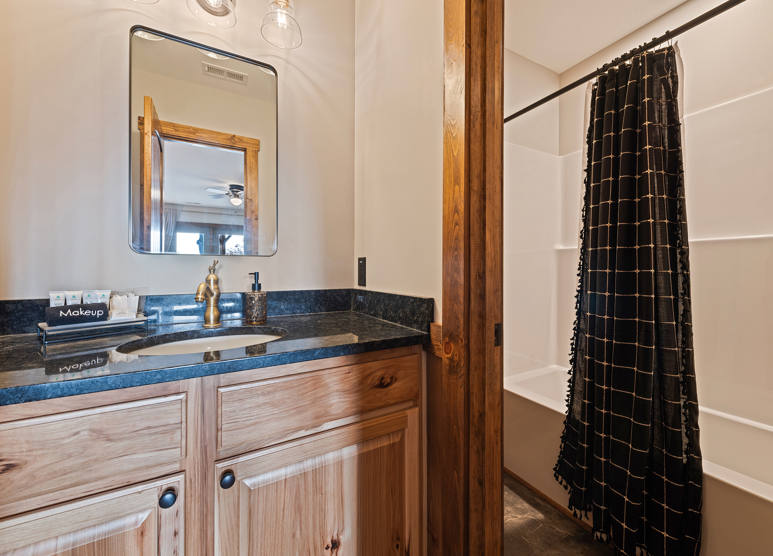 Downstairs Bathroom #2