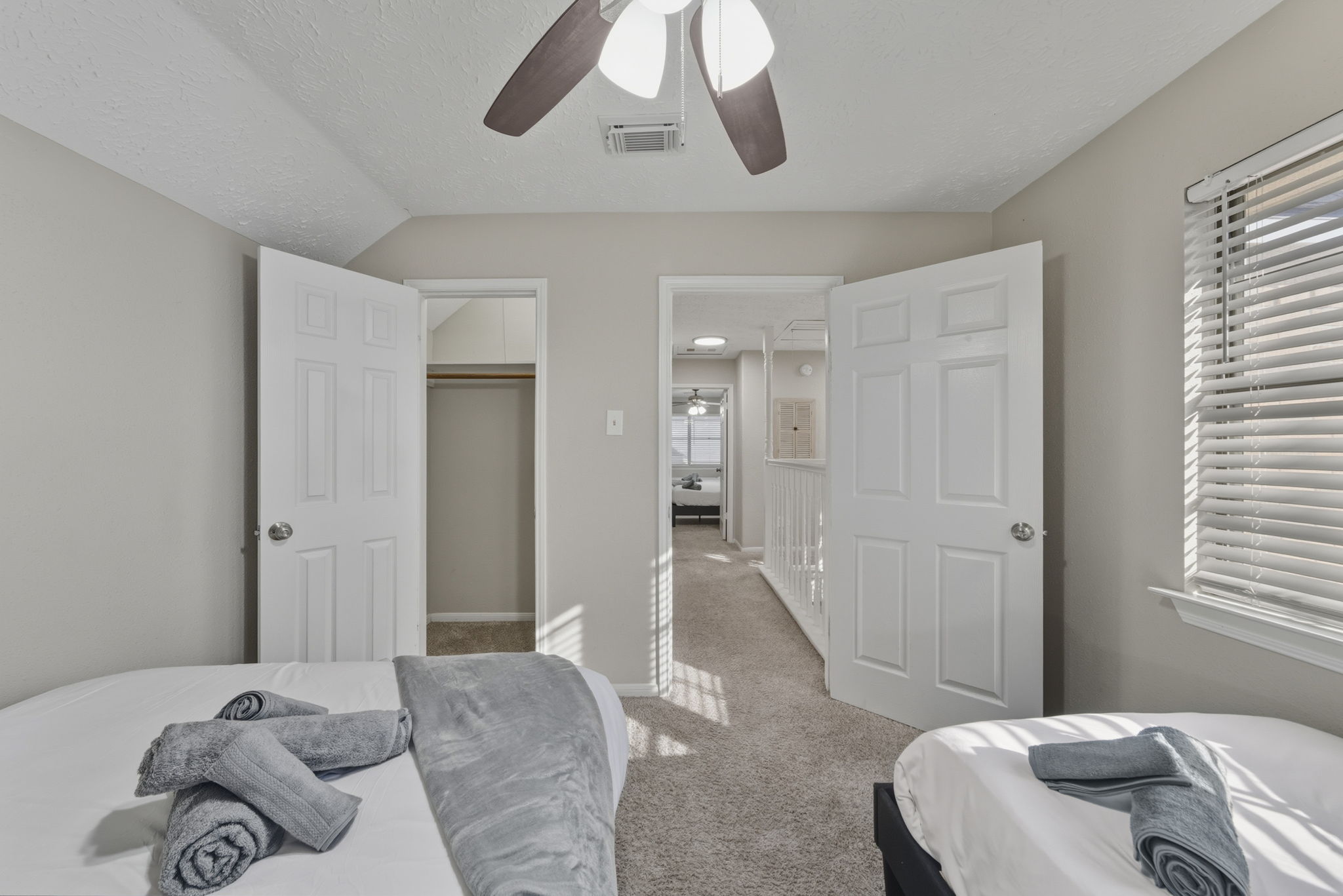 Flexible sleeping arrangements for mixed groups.