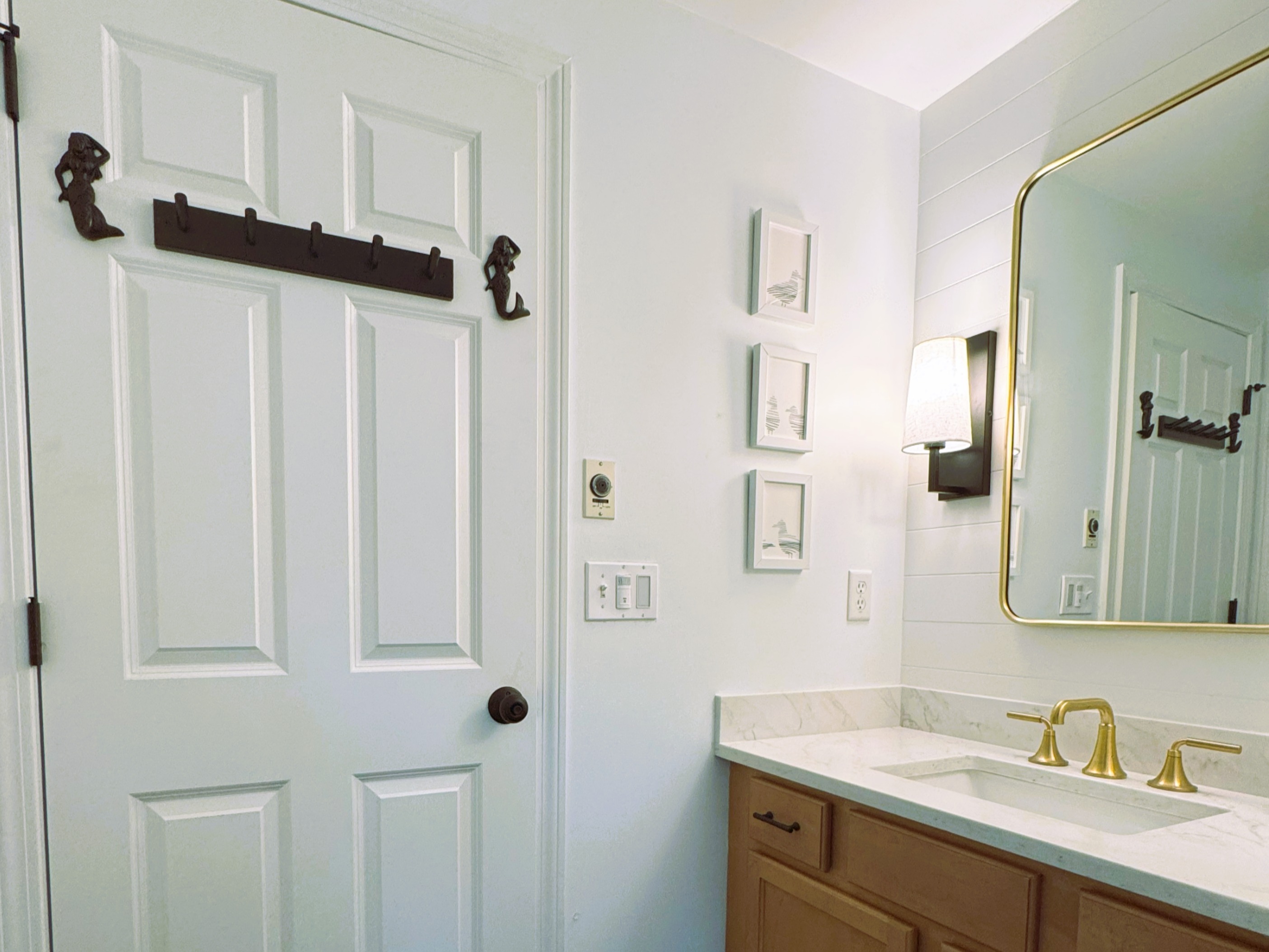 Second Floor Updated "Mermaid" Bath
