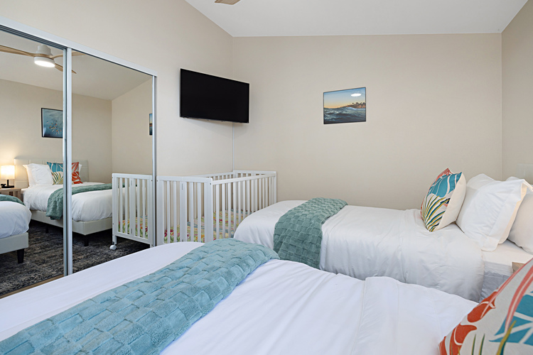 Bedroom #3, folding crib is optional