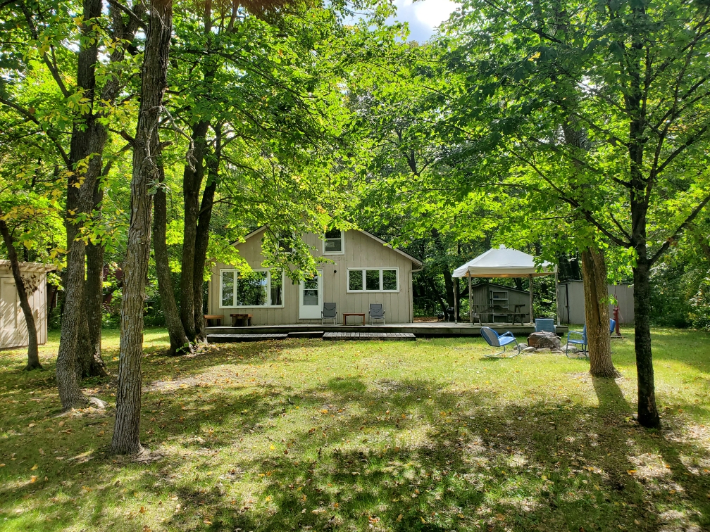 LITTLE MO West Battle Lake Cabin Source