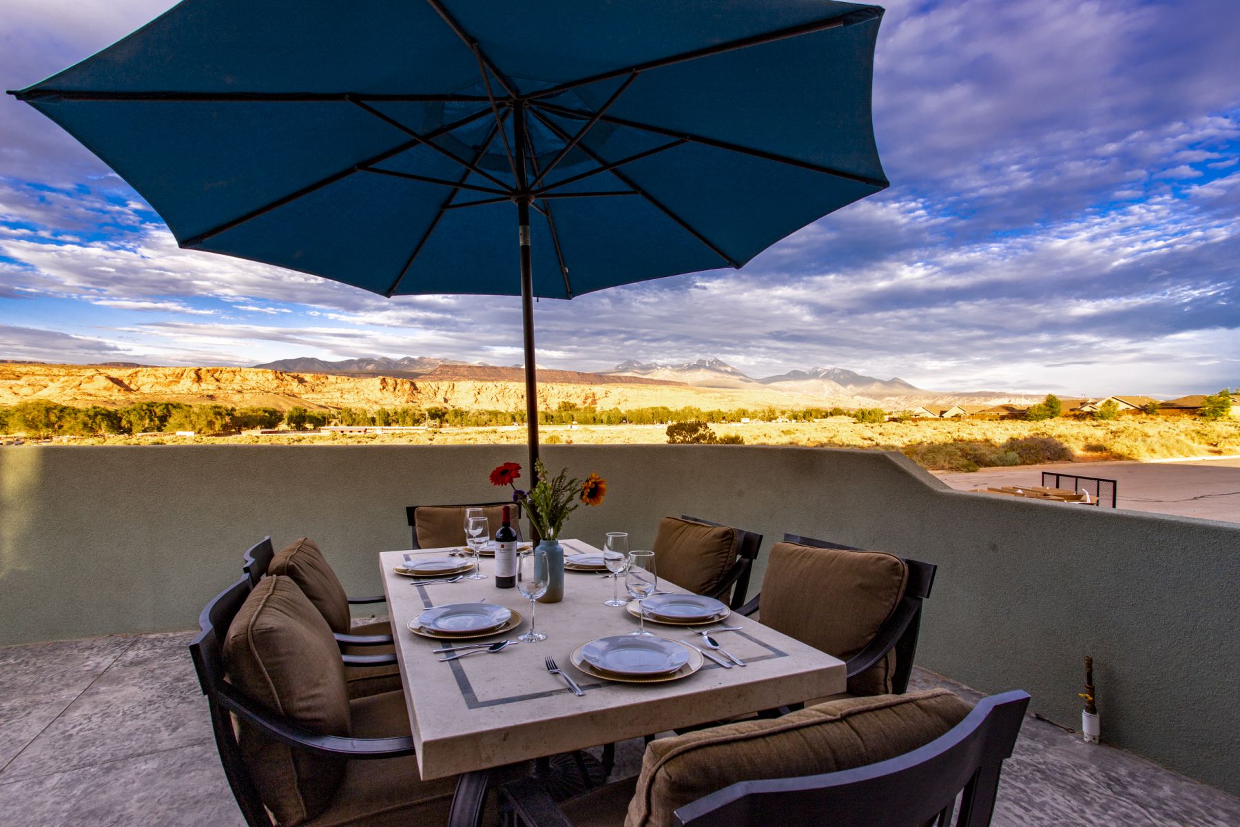 2nd Out Door Dinning