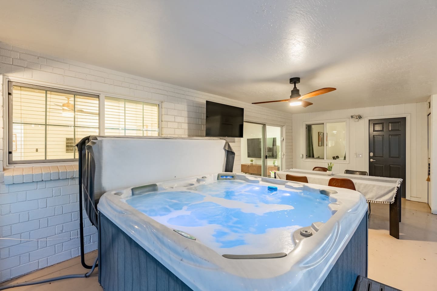Pool and hot tub duo – enjoy the best of both worlds with a heated spa and glowing pool, ready day or night.

