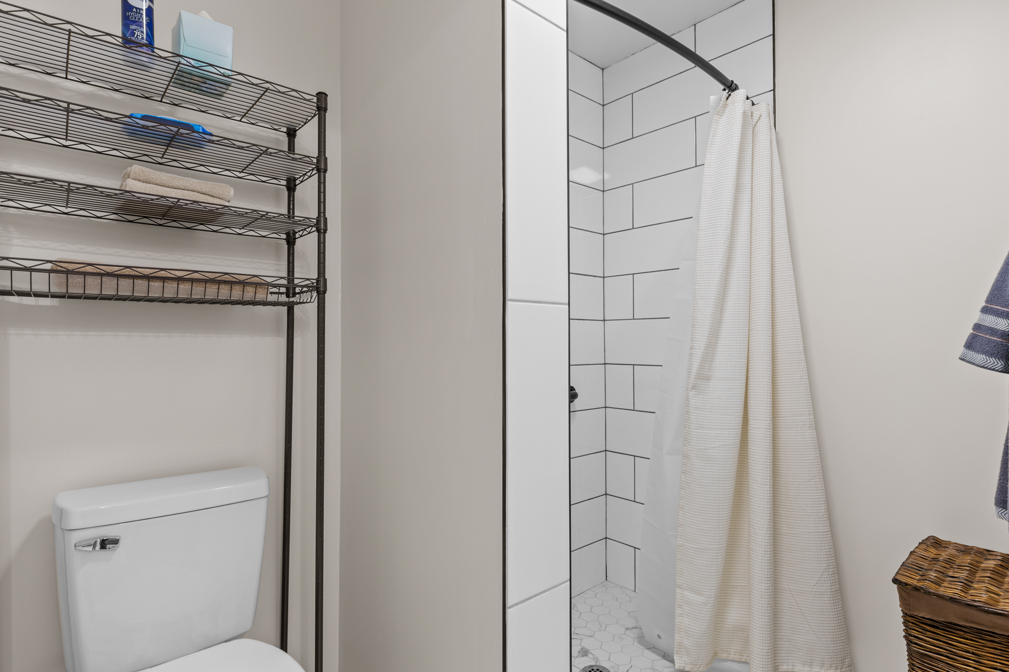 The guest cottage also features its own private full bathroom.