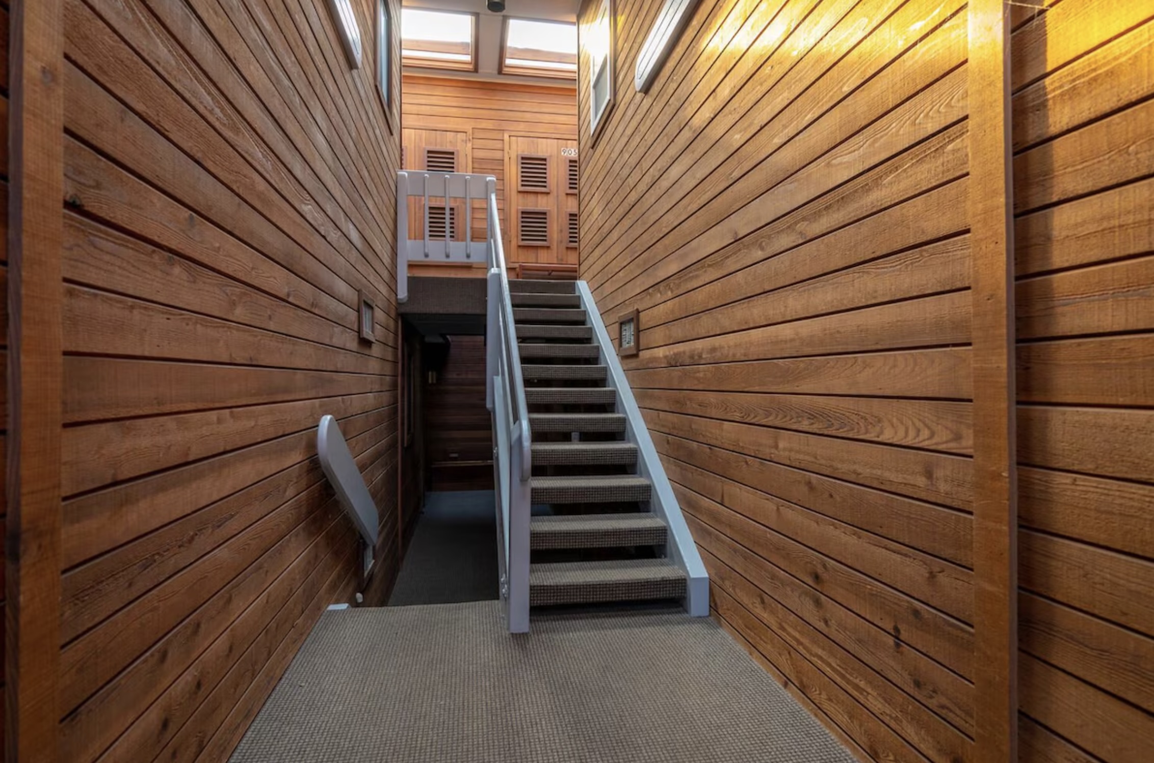Shared hallway to access to home
