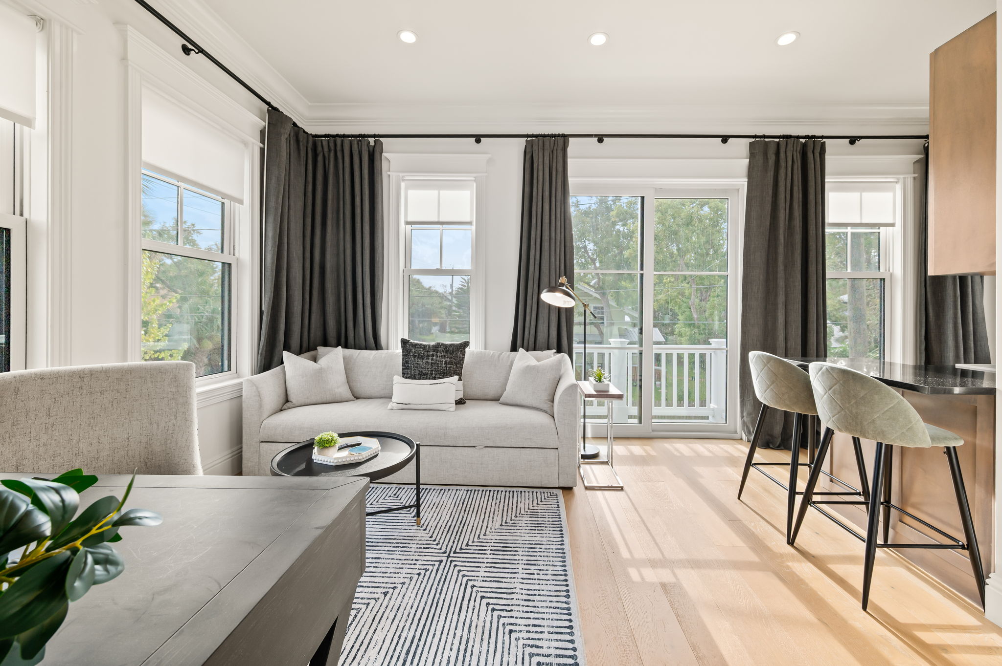 King suite living area, island seating for 2