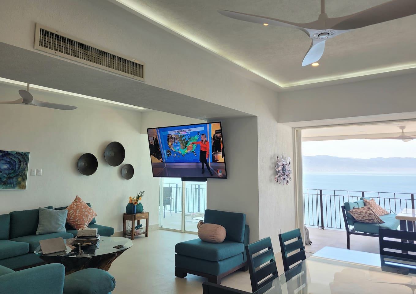 Large comfortable seating area