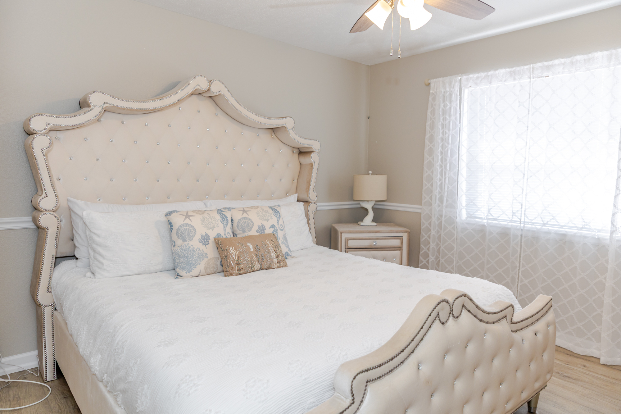 King bedroom 1