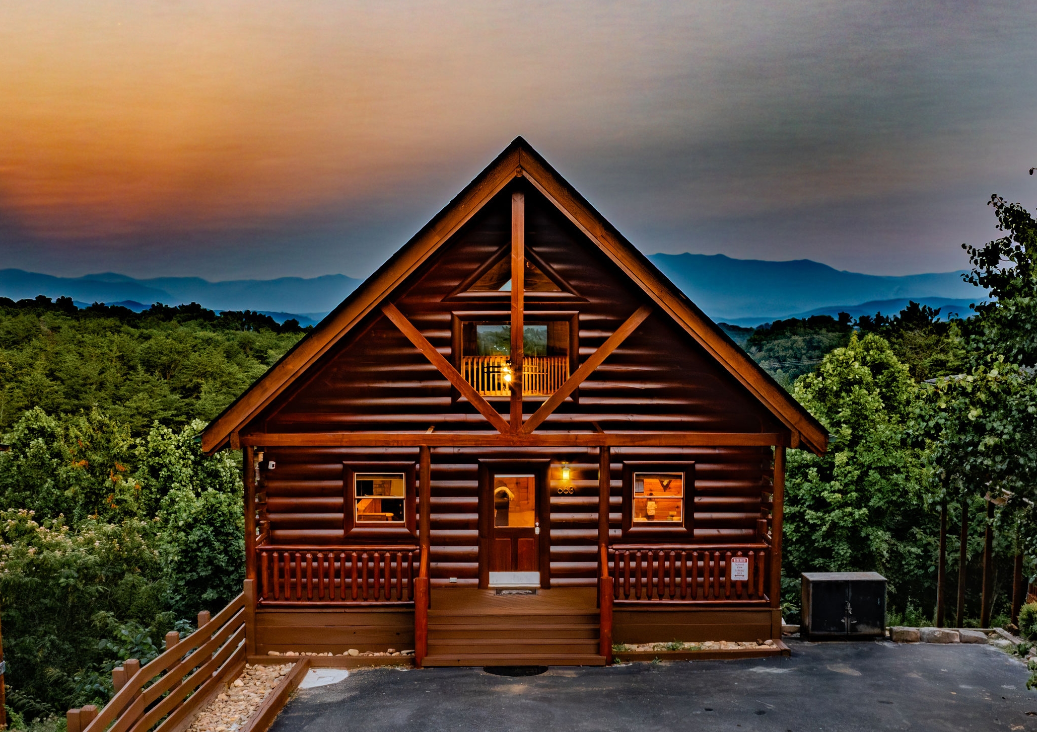 Bright sunsets & tranquil vibes. Your perfect home away from home.