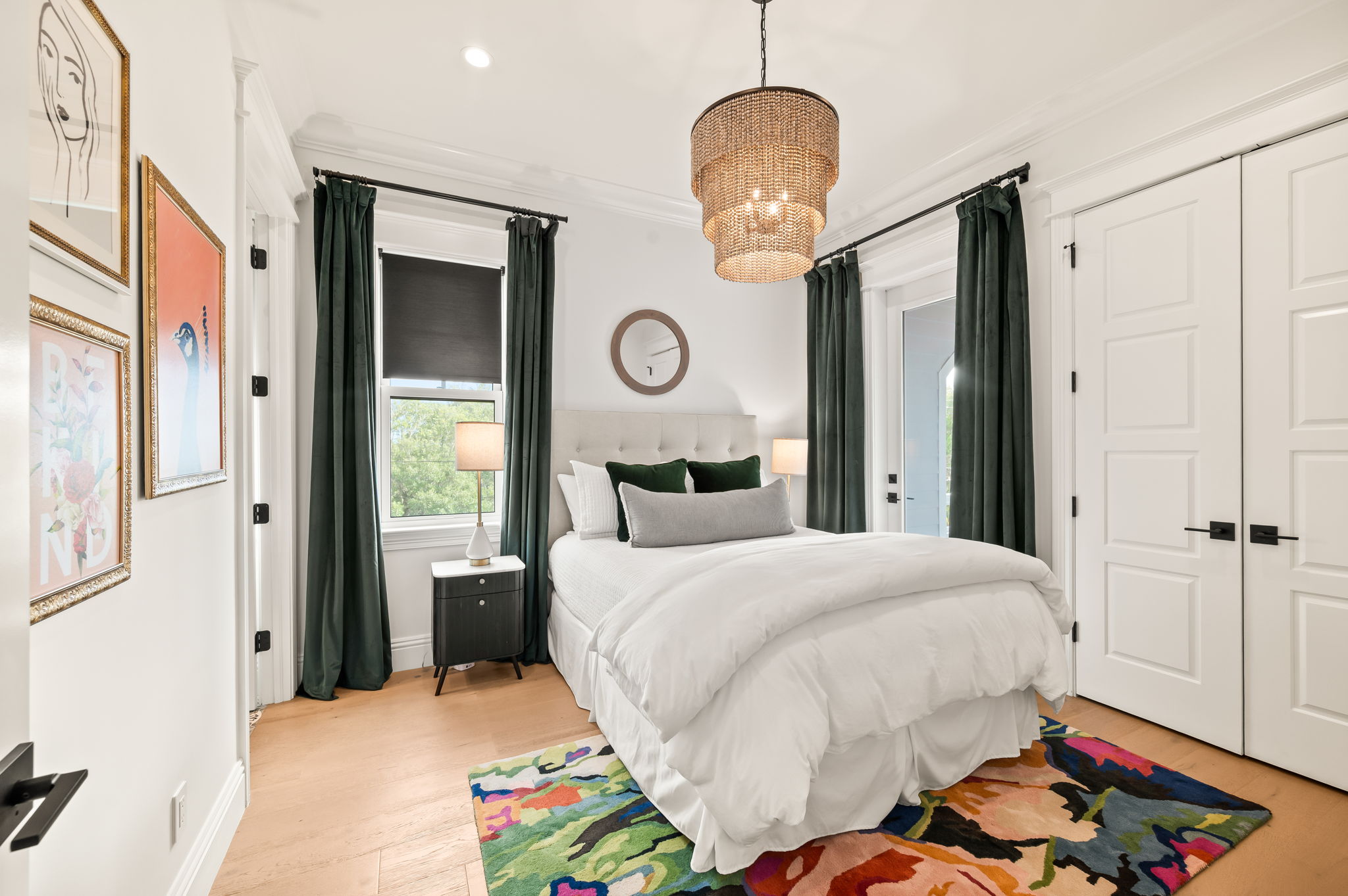 Queen suite, private balcony on front side of home