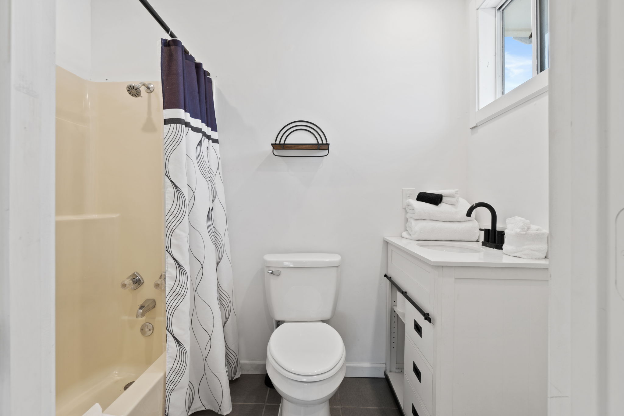 2nd Bathroom in Studio